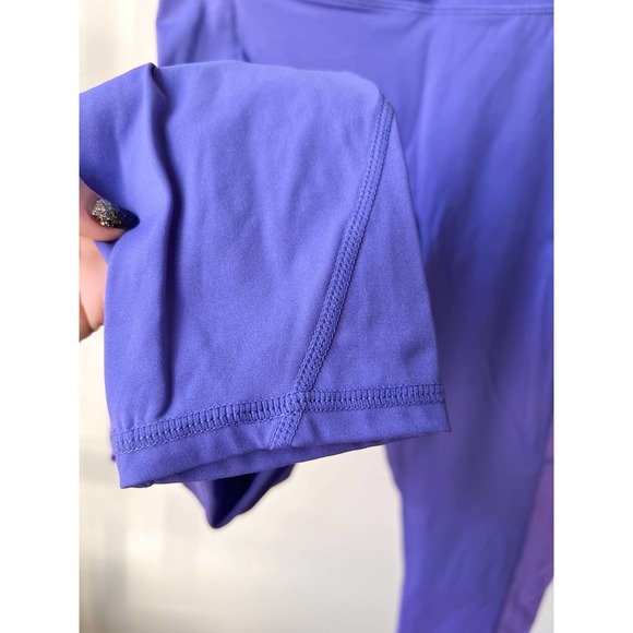FABLETICS Women's Purple High Rise Mess Side Pockets 7/8 Length Leggings sz XS - Picture 4 of 8